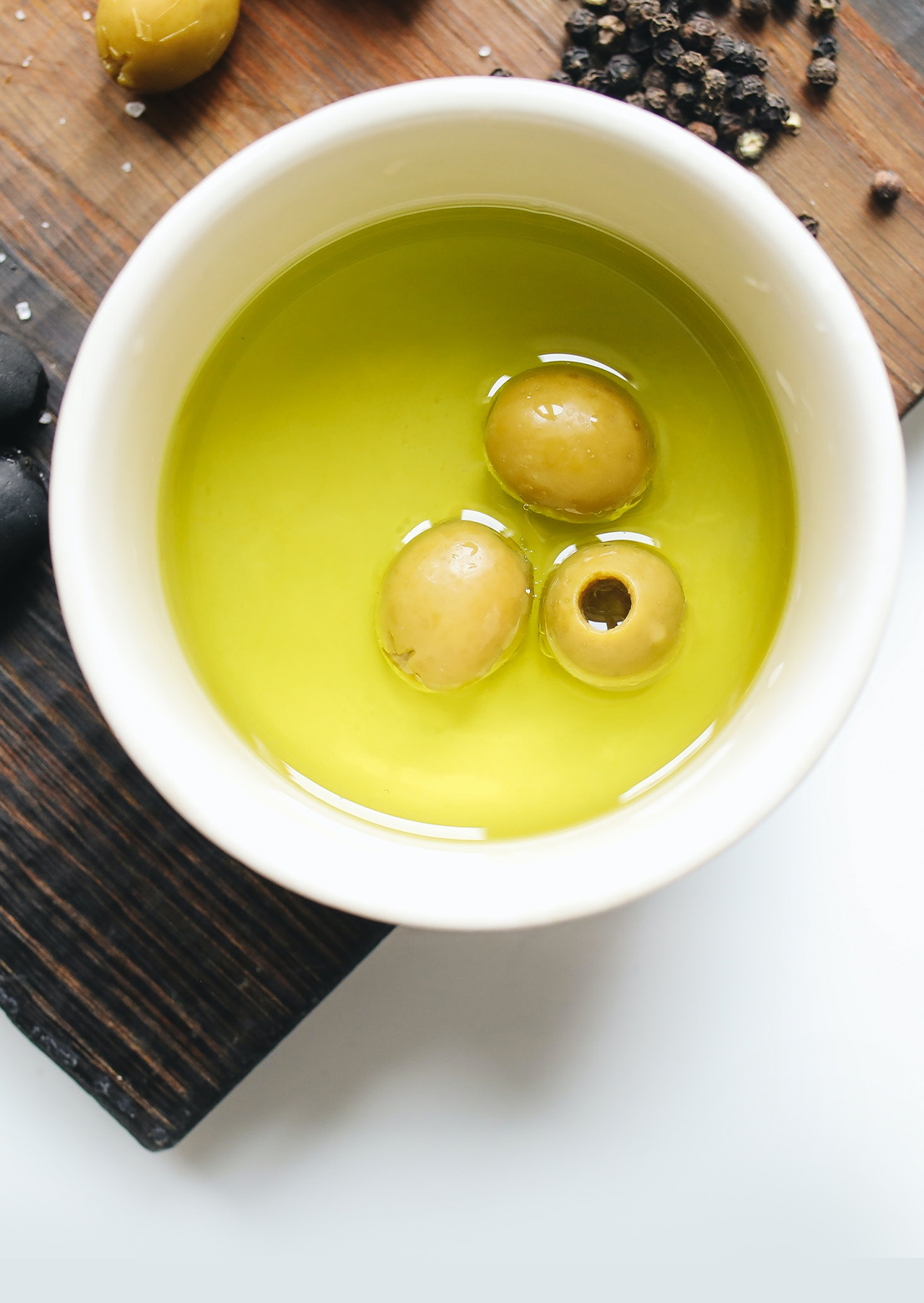 Olive Oil for the Skin: Benefits and Risks